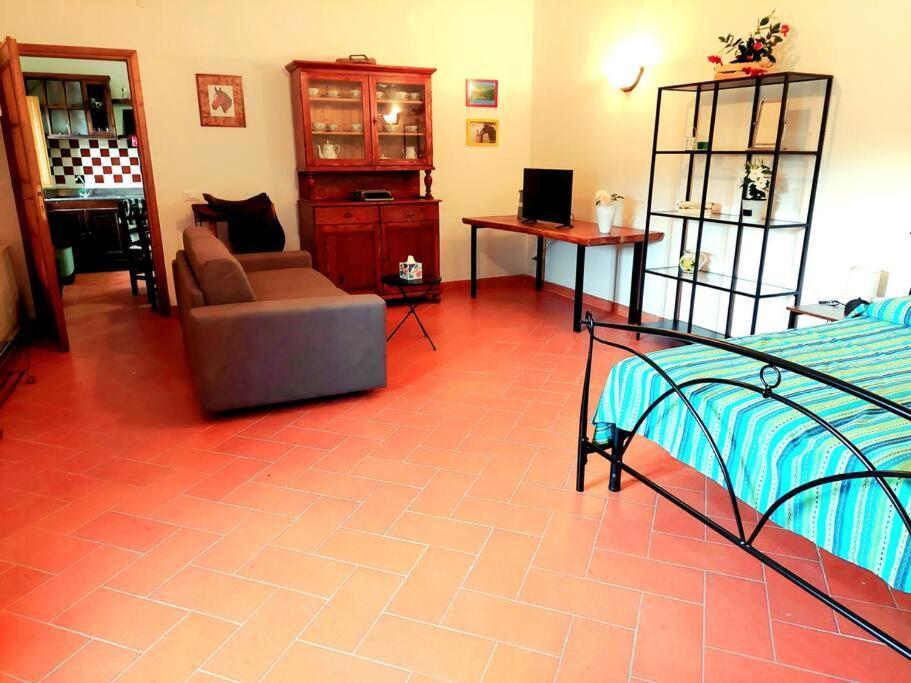 インプルネータDependance Nel Chianti A Pochi Minuti Da Firenzeアパートメント エクステリア 写真